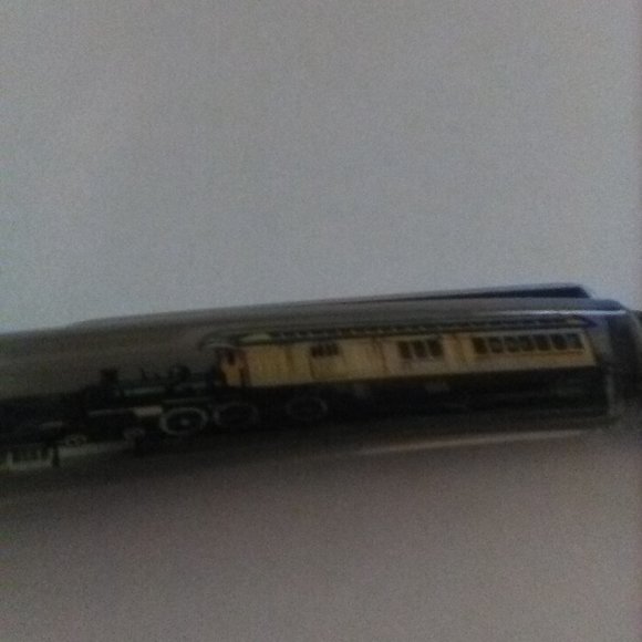 5 Floating Pens from Northeastern US - Picture 3 of 11